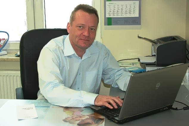 Dr Piotr Kielski - specjalista położnictwa i ginekologii | Konsultacje ginekologiczne | USG